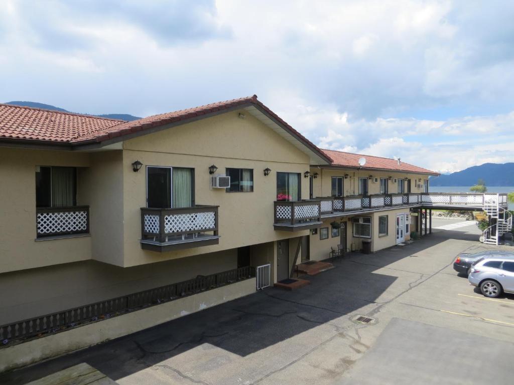 Harrison Village Motel Harrison Hot Springs Exterior foto