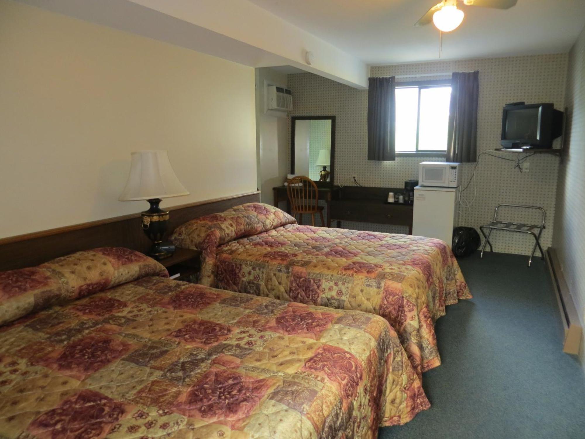Harrison Village Motel Harrison Hot Springs Exterior foto